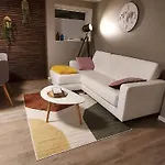 Cozy And Warm Just Like At Home, Free P, Big Terrace 아파트 *