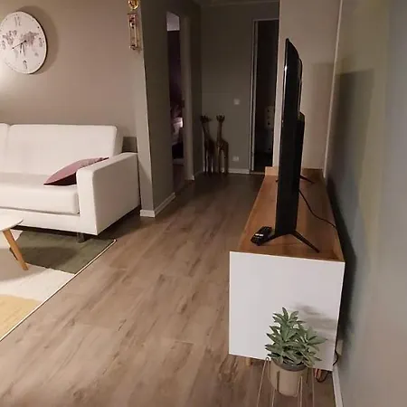 Cozy And Warm Just Like At Home, Free P, Big Terrace Apartment