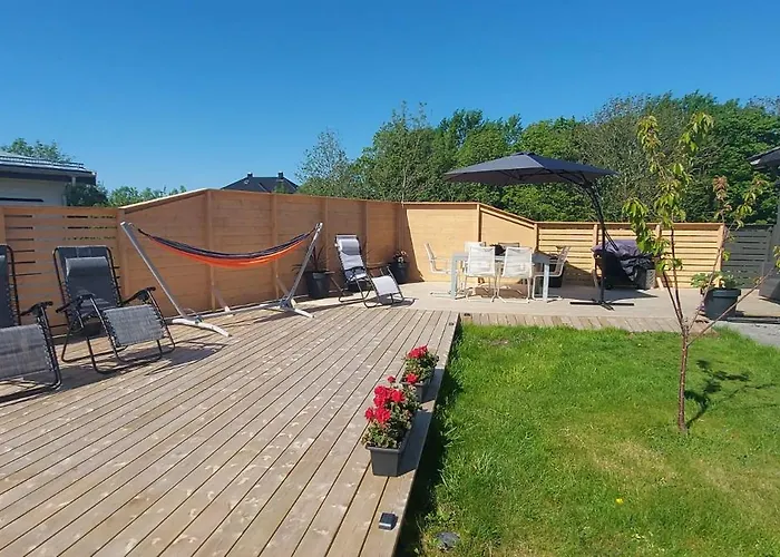 Leilighet Cozy And Warm Just Like At Home, Free P, Big Terrace Langevag